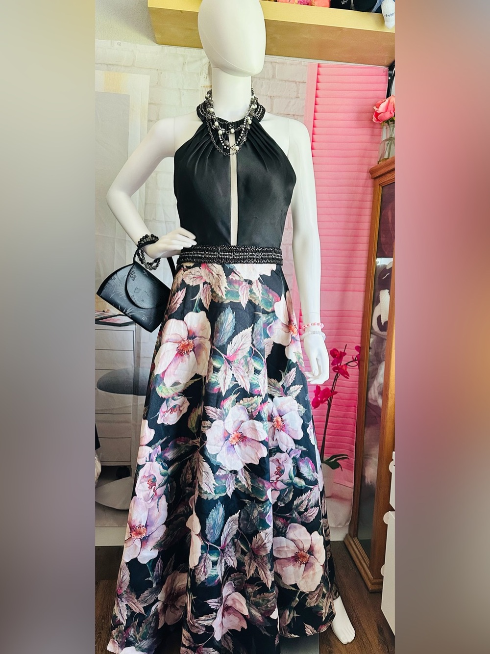 Chic Floral A-Line Party Dress in Black and Pink